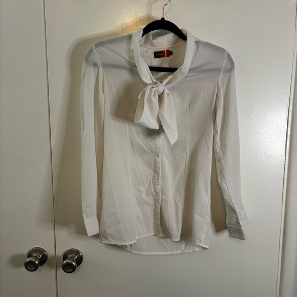 White Button Down Blouse with Bow Tie - Picture 1 of 9